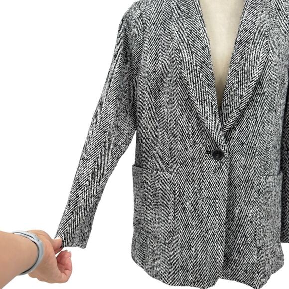 Talbots NWT Petite Black & White Herringbone Wool Blend Relaxed Blazer Coat - Picture 6 of 12